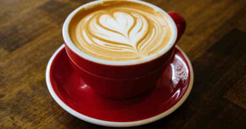 What is the difference between the cappuccino and a flat white?